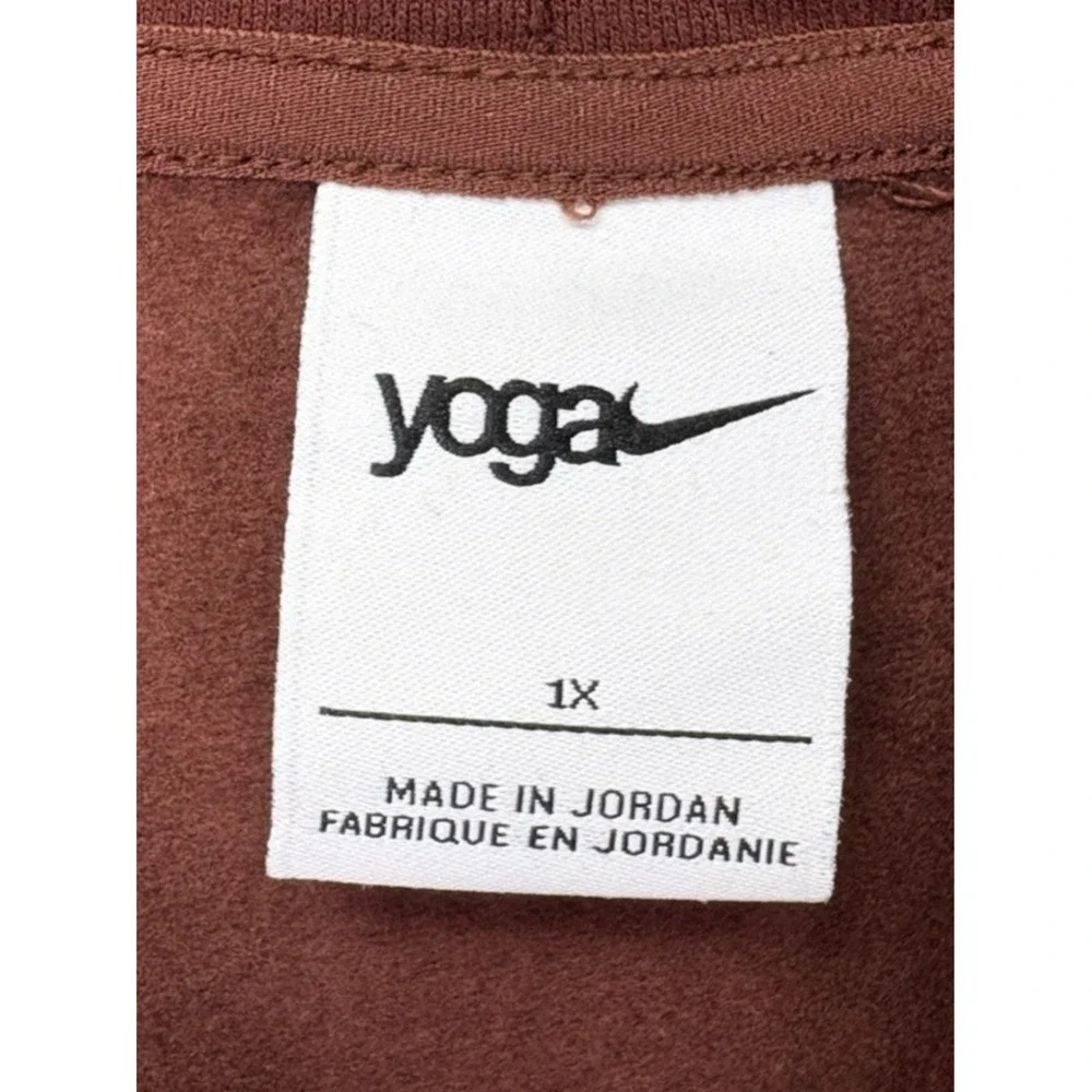Nike Yoga Luxe Womens 2X Therma-FIT Fleece Hoodie Brown Cropped Oversized Plus